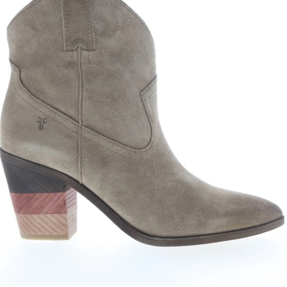 Frye Chevron Short Boots Sz 8.5 Ladies - Picture 1 of 7